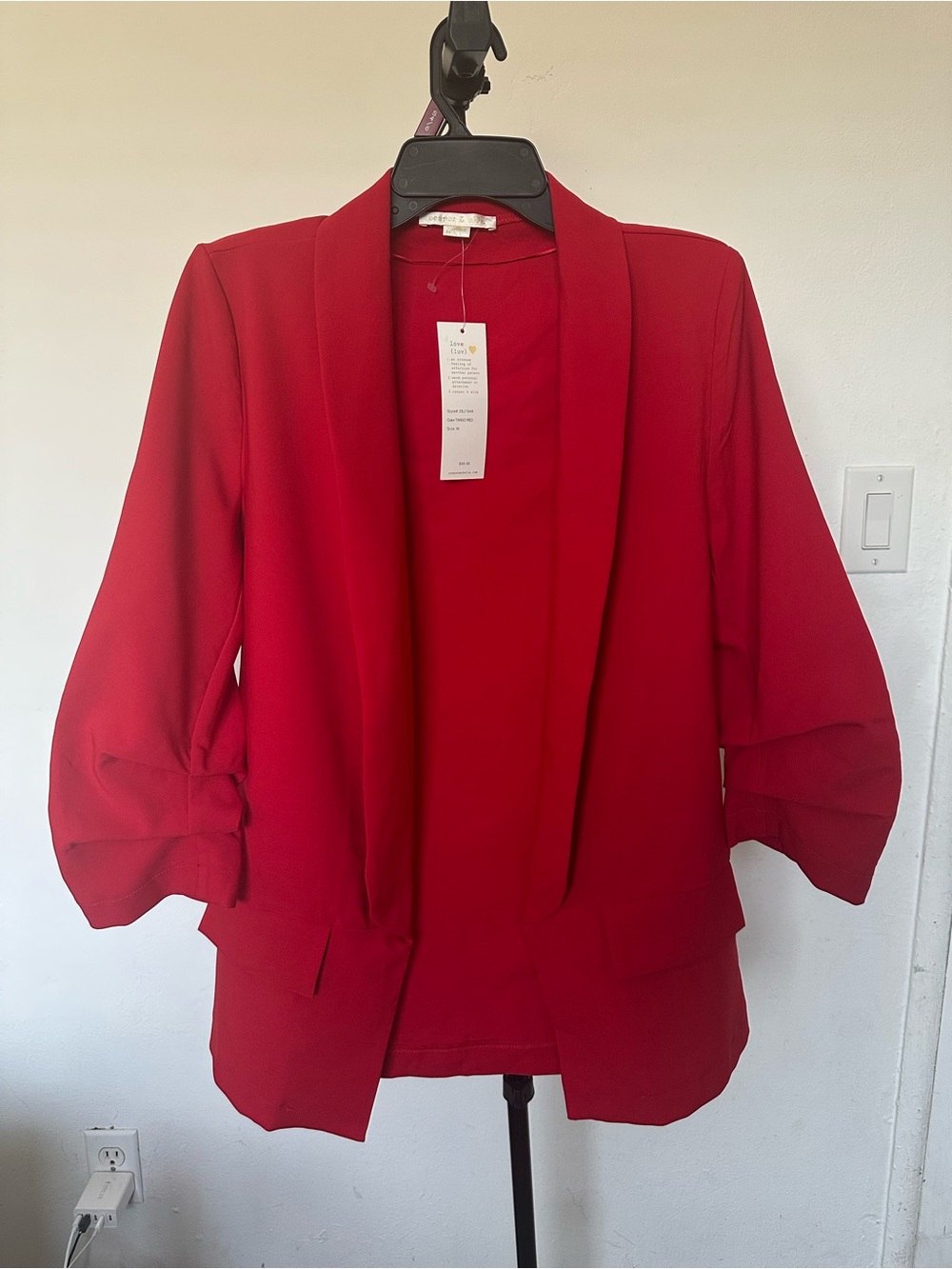 New with Tags Women's Red 3/4 Ruched
Sleeve Open Front Blazer size M